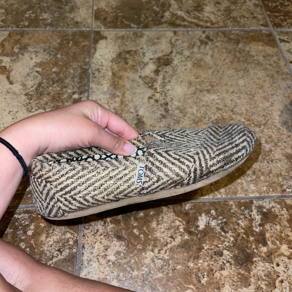 Toms Tan Espadrilles Comfortable Slip-On Shoes